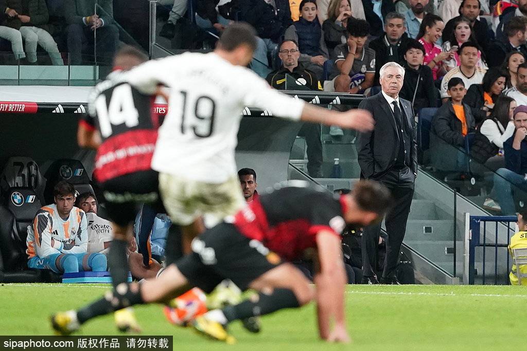 皇冠信用網出租_西甲-姆巴佩破门小将拉蒙读秒绝杀 皇马2-1落后巴萨4分