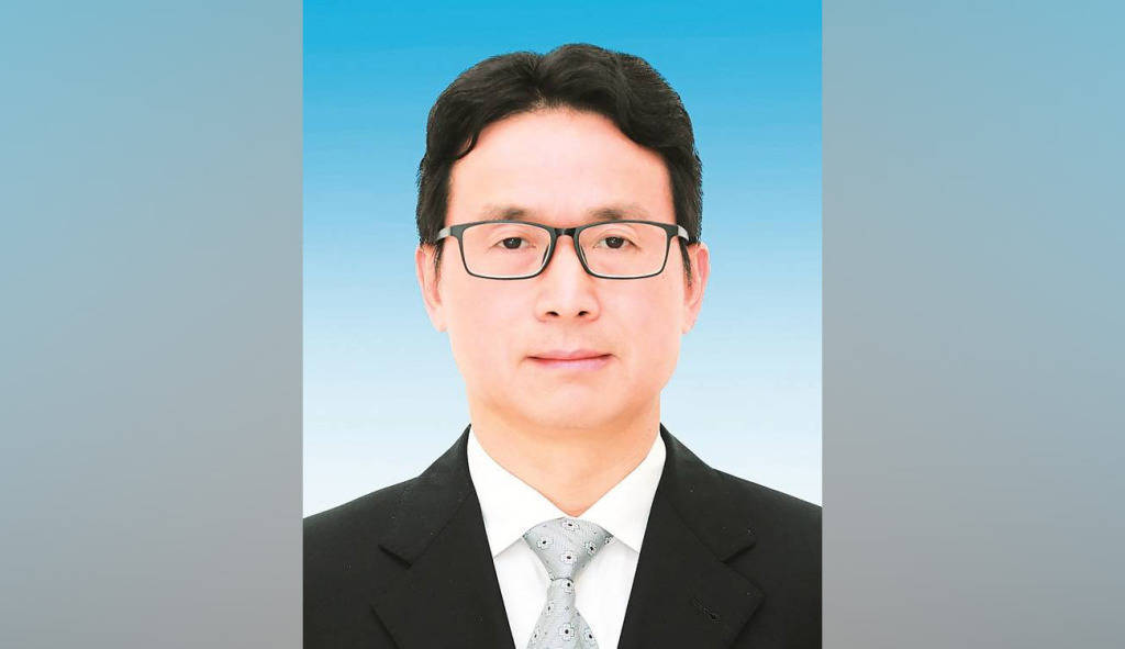 汉坎vs萨普斯堡08_广西崇左市委副书记丁东弟调任自治区台办副主任