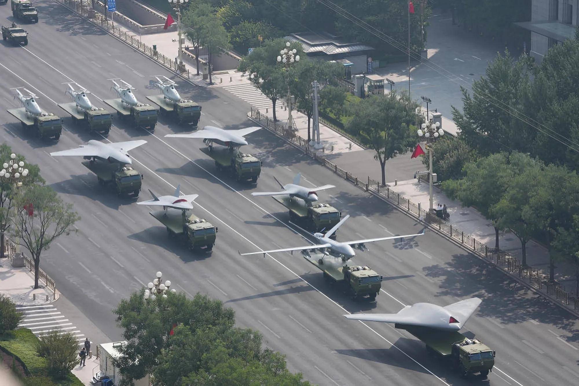 成都蓉城vs.上海海港 | 乌情报局看懂了93阅兵：中国若向俄罗斯提供武器成都蓉城vs.上海海港，乌军撑不了半年