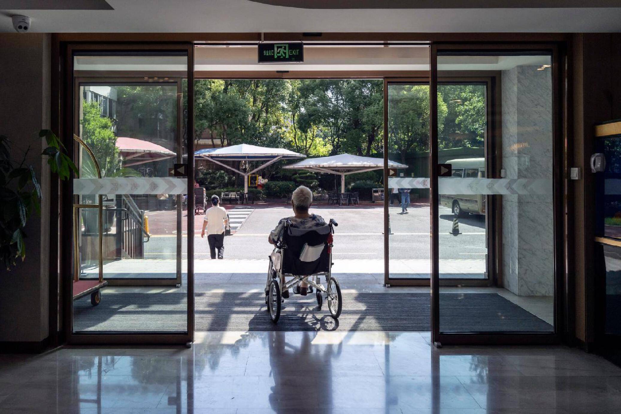 皇冠b盘_“五星级”养老院皇冠b盘，老人们住不惯